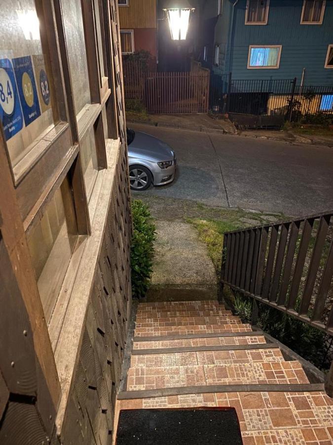 Hostal Y Cabanas Mirando Al Mar Puerto Montt Ngoại thất bức ảnh