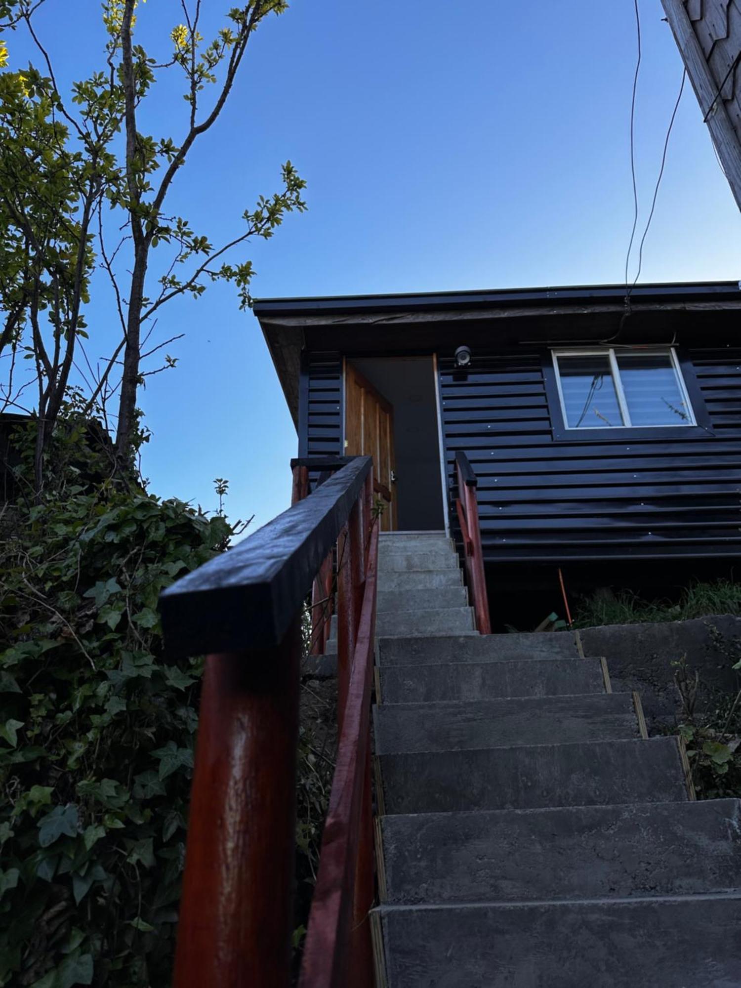 Hostal Y Cabanas Mirando Al Mar Puerto Montt Ngoại thất bức ảnh